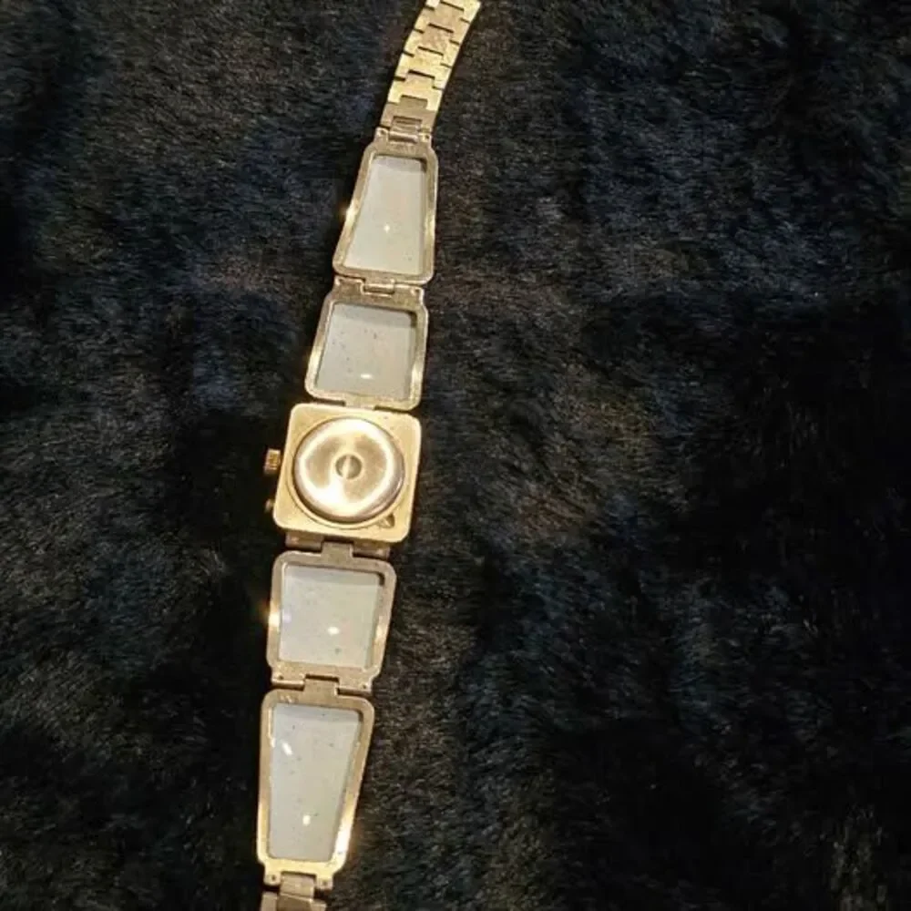 Rare vintage Russian Chaika 17 jewel ladies watch - Picture 5 of 7